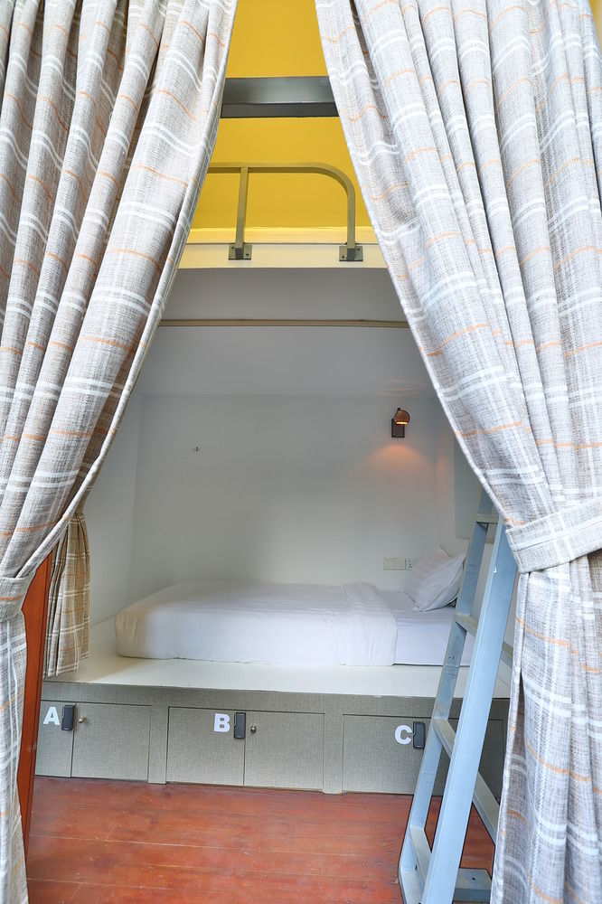 Scott @ 31St Street Hostel Yangon Exterior photo