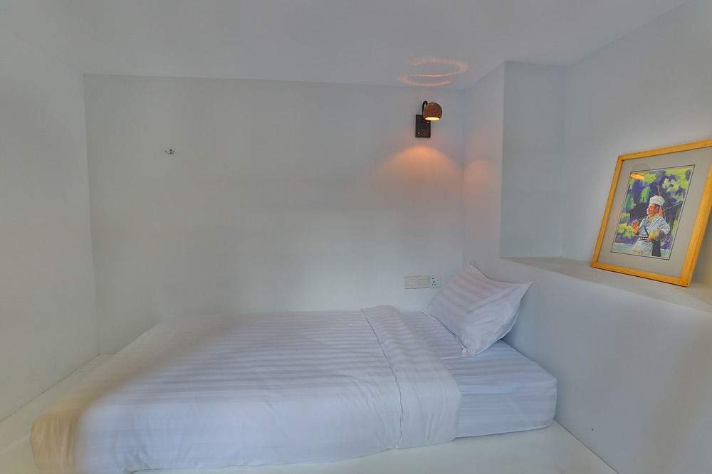 Scott @ 31St Street Hostel Yangon Exterior photo